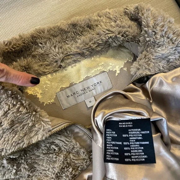 Marc New York - Andrew Marc, faux fur/faux leather women's vest, sz M - Picture 8 of 8